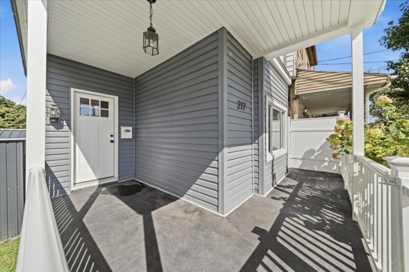 217 Homestead STREET — photo 2