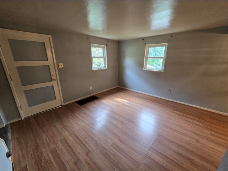 2405 Wenzell — photo 2