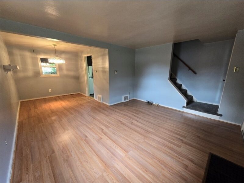 2405 Wenzell — photo 3