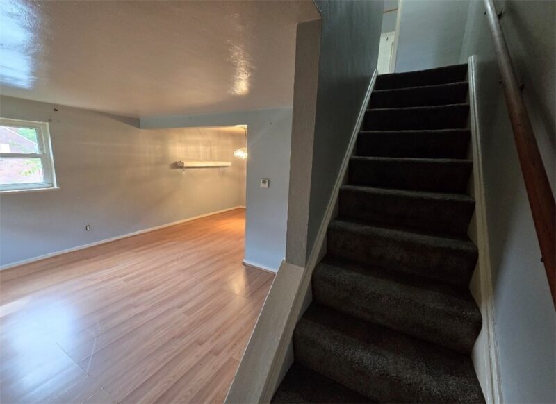 2405 Wenzell — photo 6