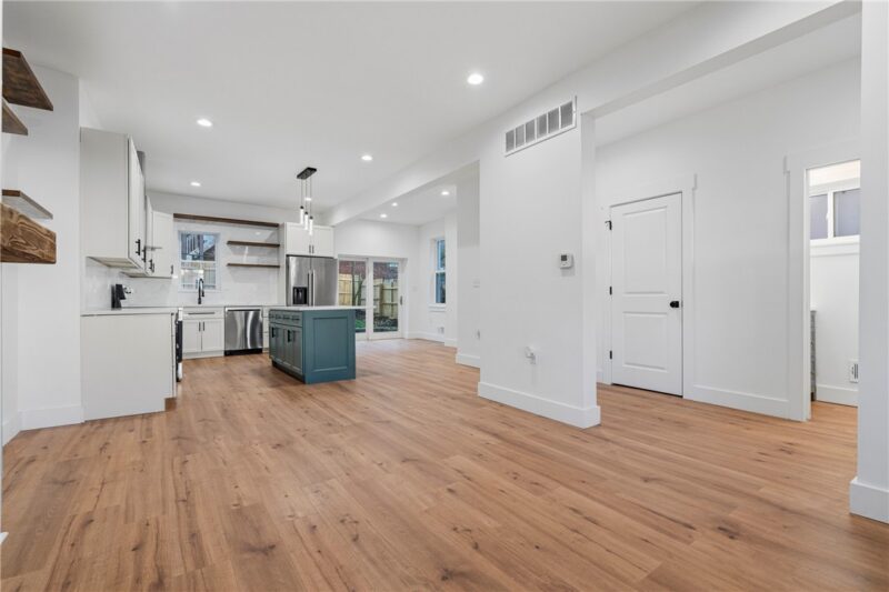 7704 Cannon St — photo 5