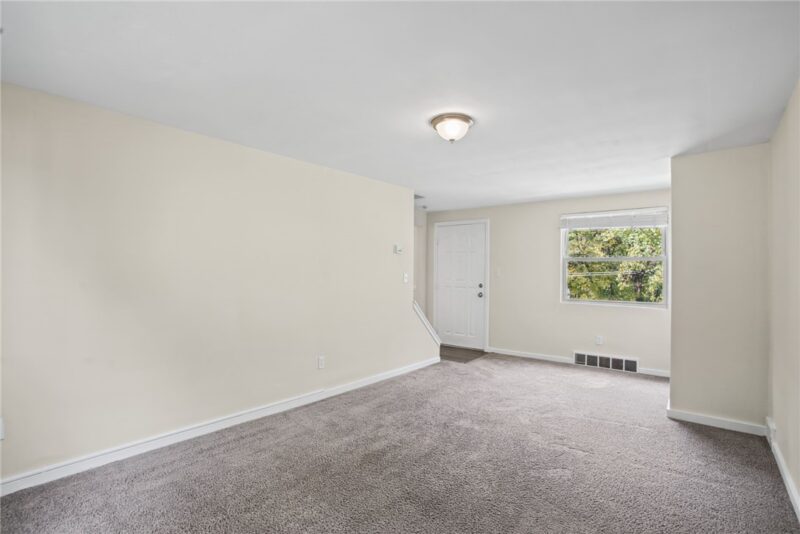 8018 Lincoln Rd — photo 5