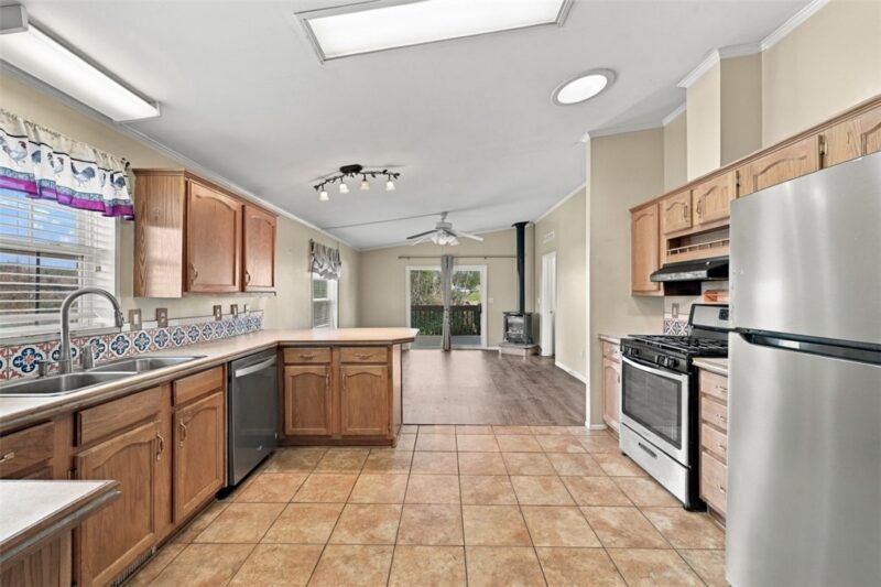 39377 Montour Ct — photo 4
