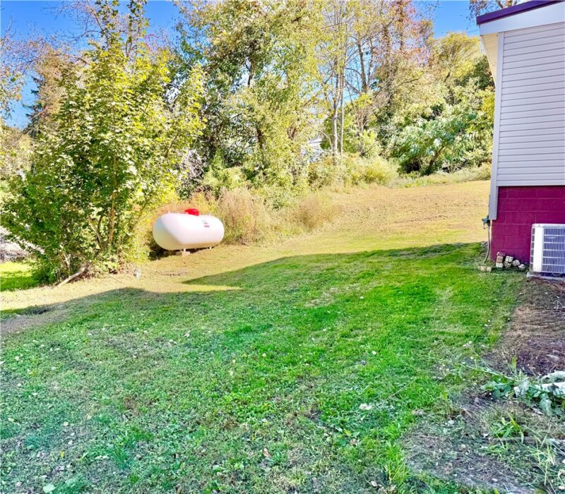 546 W Penn Street — photo 5