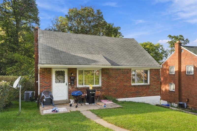 201 Key Dr — photo 4