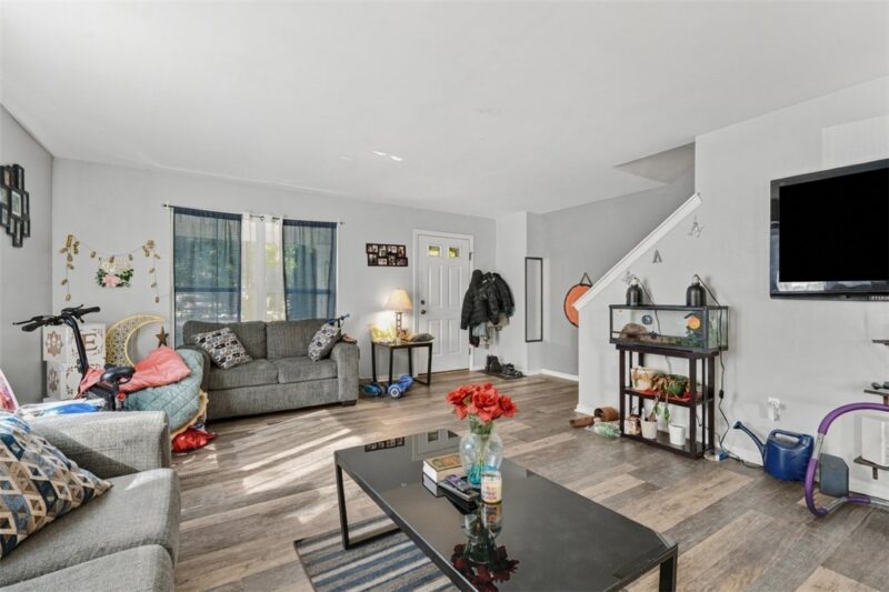 674 Reed St — photo 8