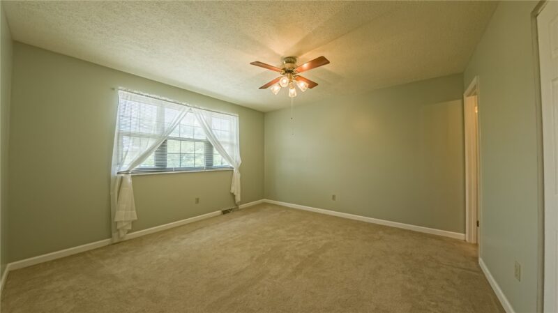 179 London Towne Dr — photo 6