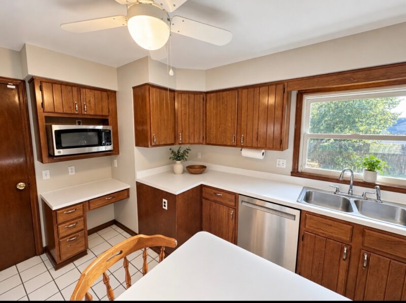 154 Logan Avenue — photo 8