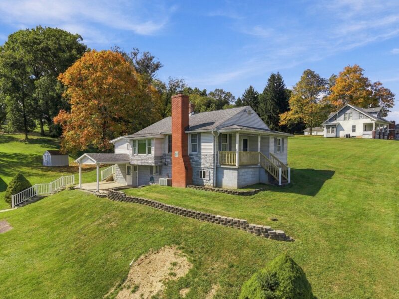 100 Moore ROAD — photo 7
