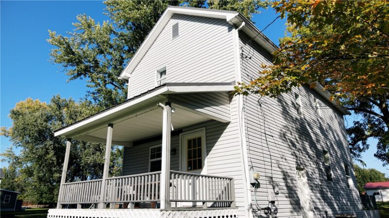 26 Mehard Ave — photo 2