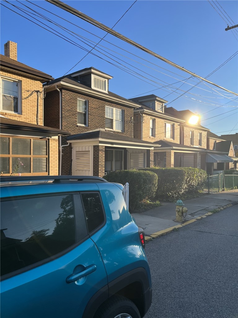 526 Ridge Ave — photo 3