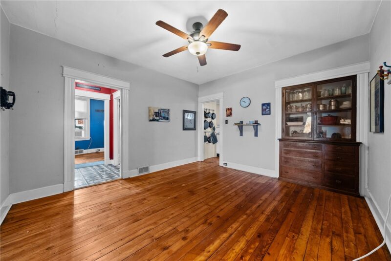 2346 Fremont Pl — photo 7