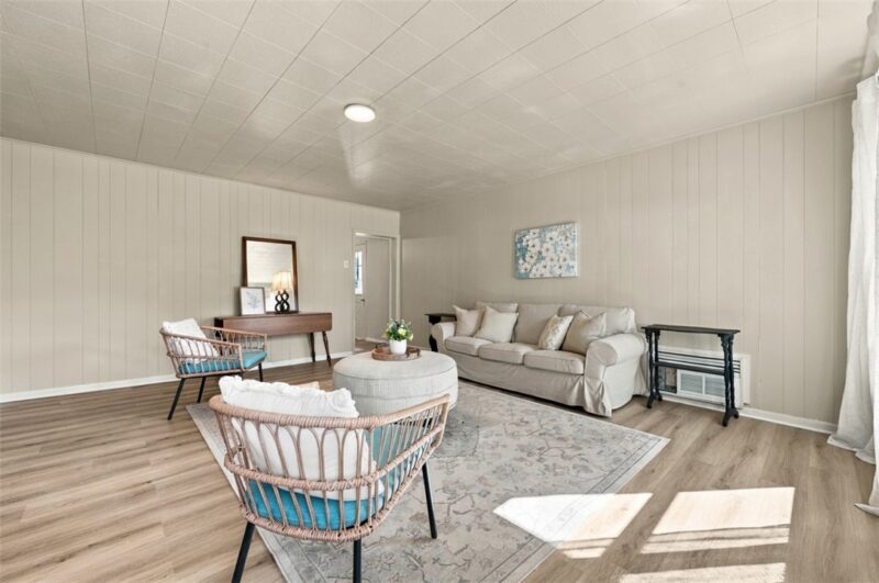 536 Castner Ave — photo 4