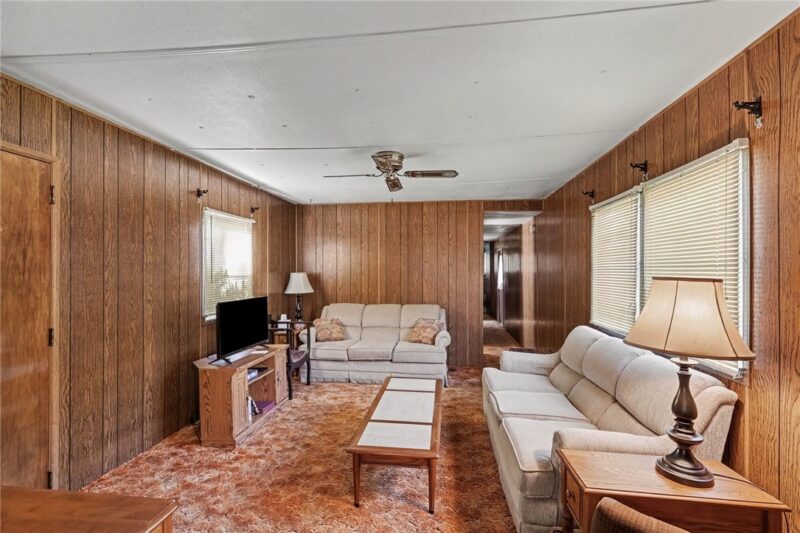 14593 Ridgecrest Dr — photo 4