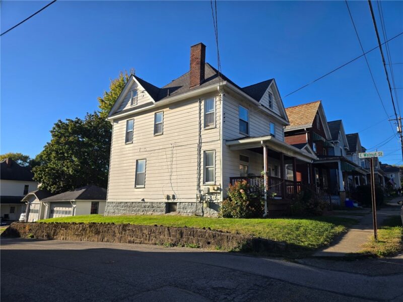 220 N Monroe St — photo 2
