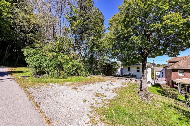 904 GREEN STREET — photo 4