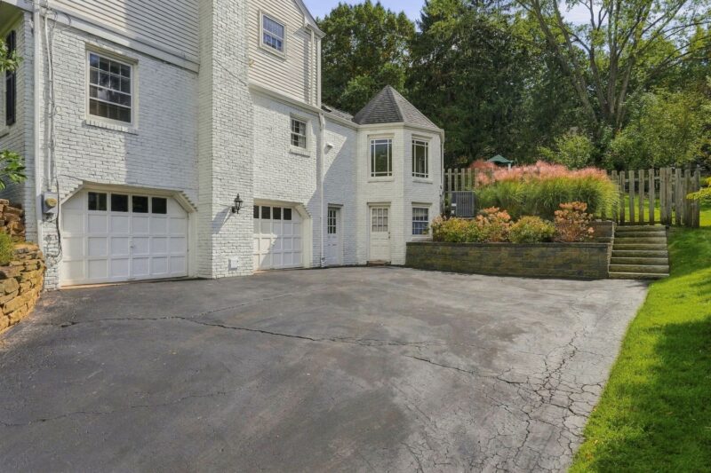 175 Topsfield Road — photo 4