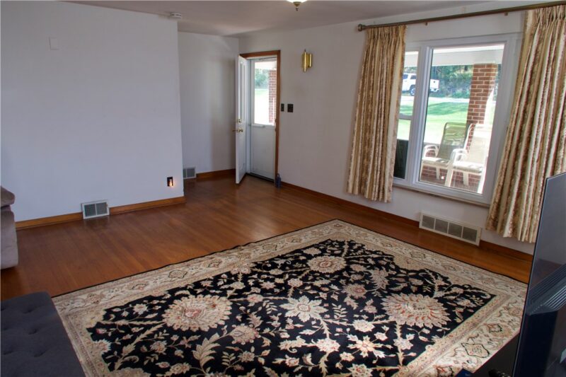 443 Trestle Rd — photo 4