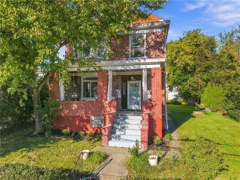 610 Ravenswood Ave — photo 2