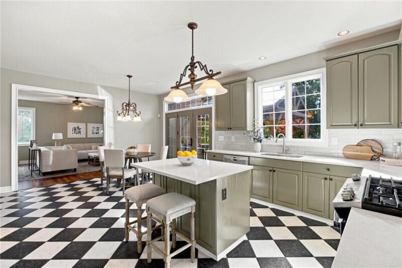 100 Teaberry Ln — photo 7
