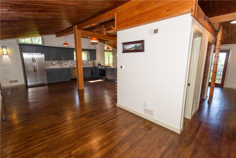 86 Butler St Ext. — photo 3