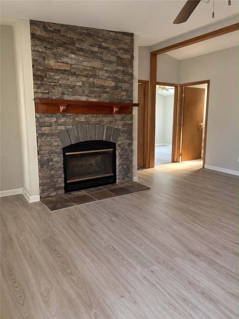 121 LOCUST STREET — photo 2