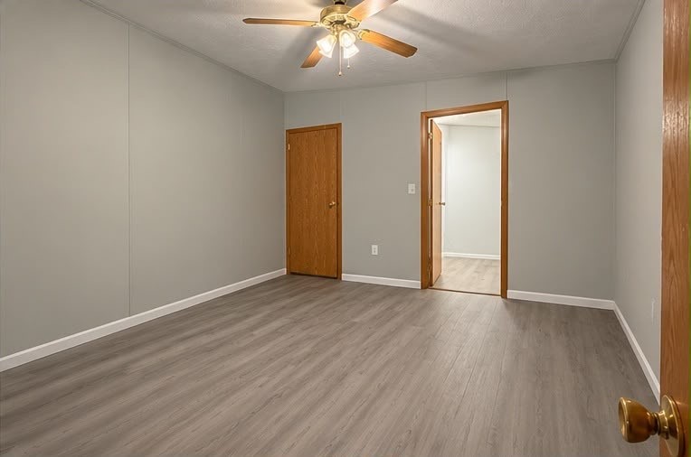 121 LOCUST STREET — photo 8