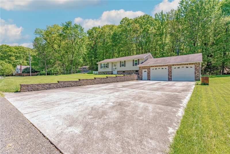 157 Oak Hill Dr — photo 4