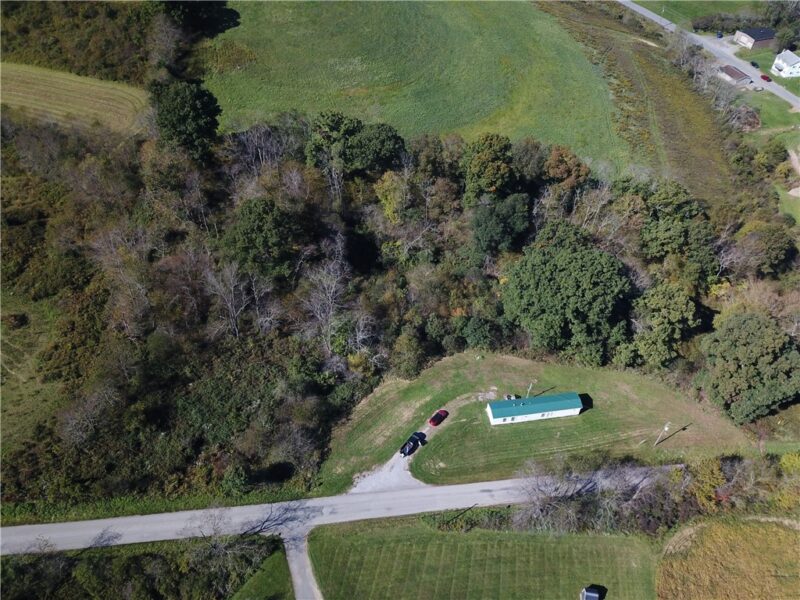 315 Wyant Rd — photo 4