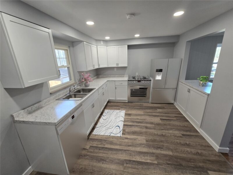 611 W Sutter Rd — photo 4