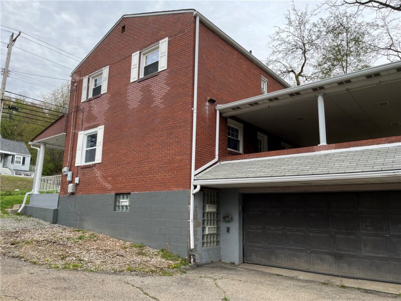 611 W Sutter Rd — photo 6