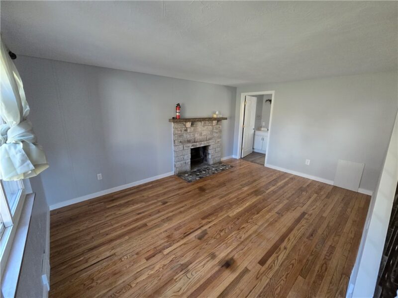 611 W Sutter Rd — photo 8