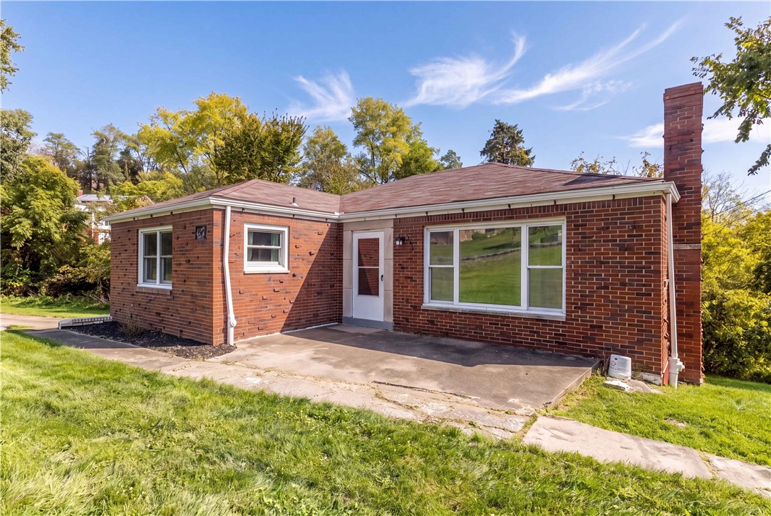 1330 Robbins St — photo 1
