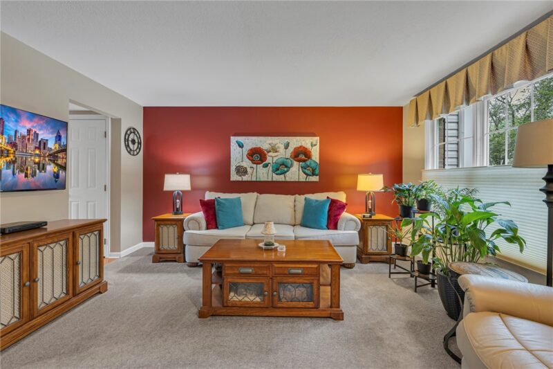 122 Castle View Dr — photo 5