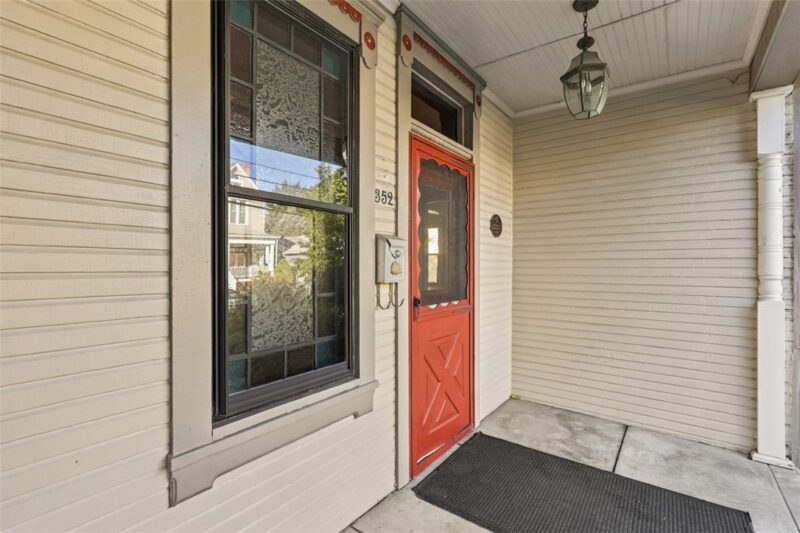 352 E New Castle Street — photo 3