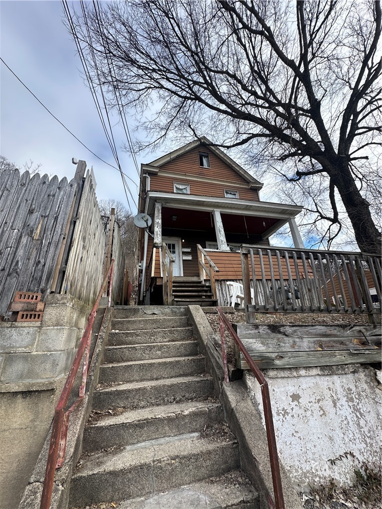 934 Ridge St. — photo 3