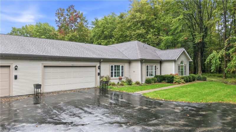 39 Stone Ridge Blvd — photo 2