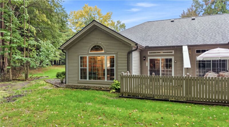 39 Stone Ridge Blvd — photo 4