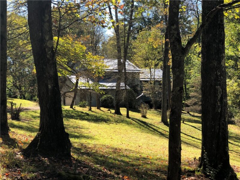 218 CHESTNUT LANE — photo 3