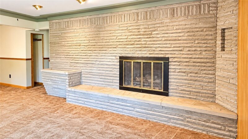 7287 Vine St — photo 8