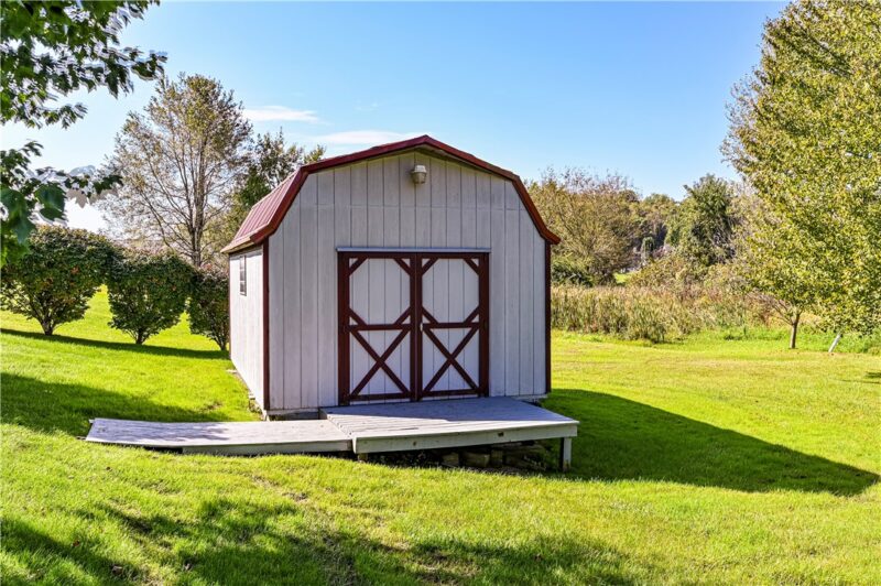 107 N HAZELNUT DRIVE — photo 5