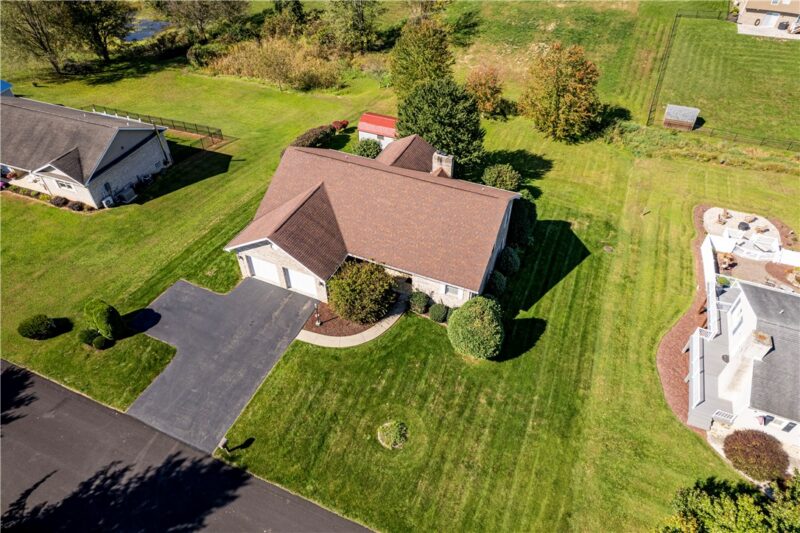 107 N HAZELNUT DRIVE — photo 8
