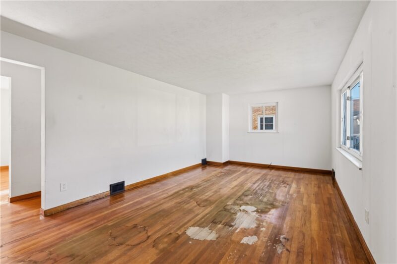 19 Watson Street — photo 4