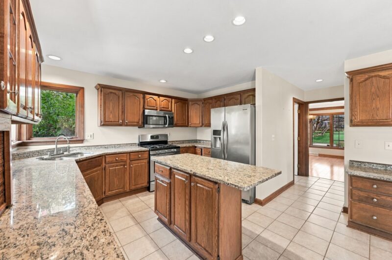 171 Pinehurst DRIVE — photo 8
