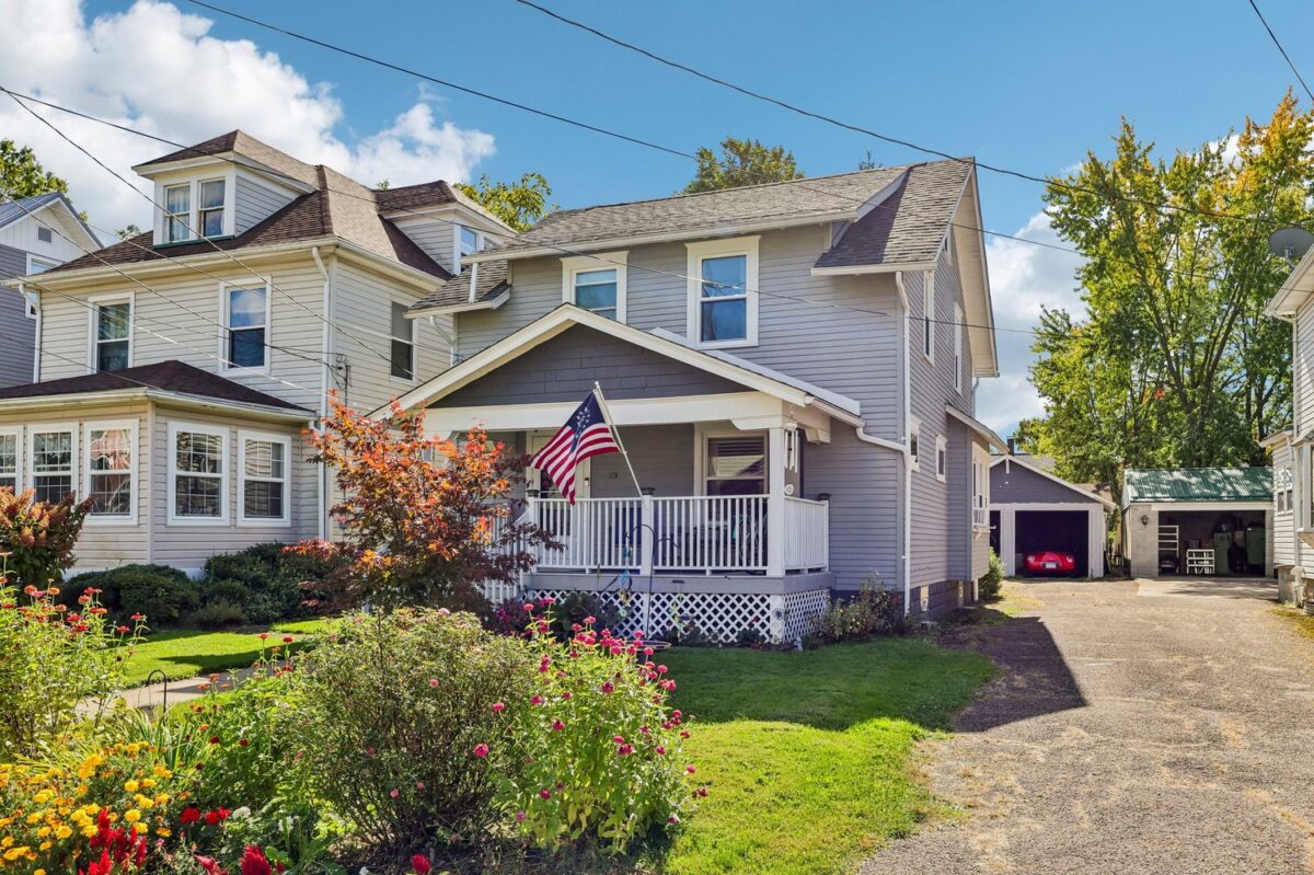 220 E Edgewood AVENUE — photo 1