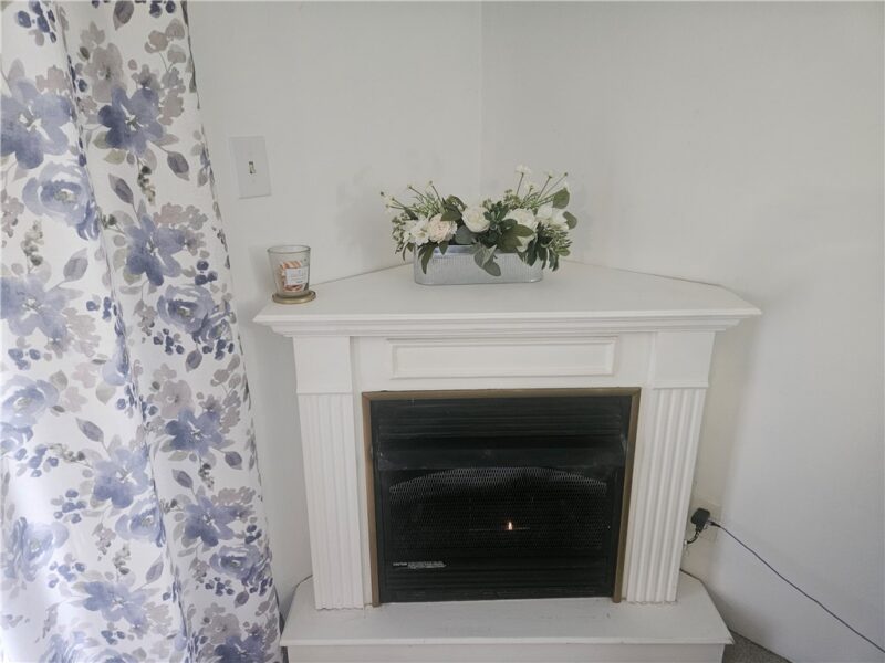 823 Delaware Ave — photo 3