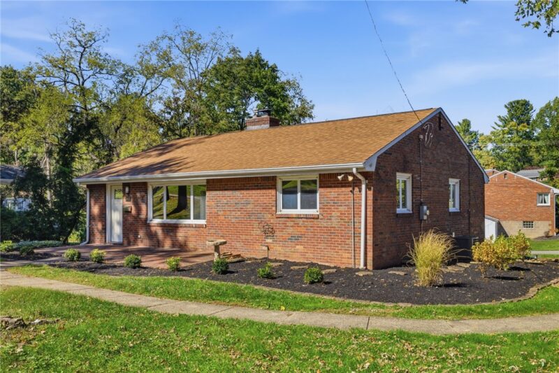 2400 Milford Dr — photo 2