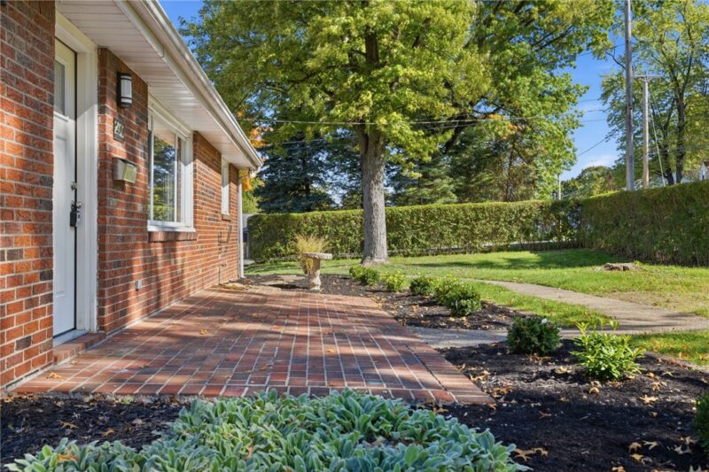 2400 Milford Dr — photo 6