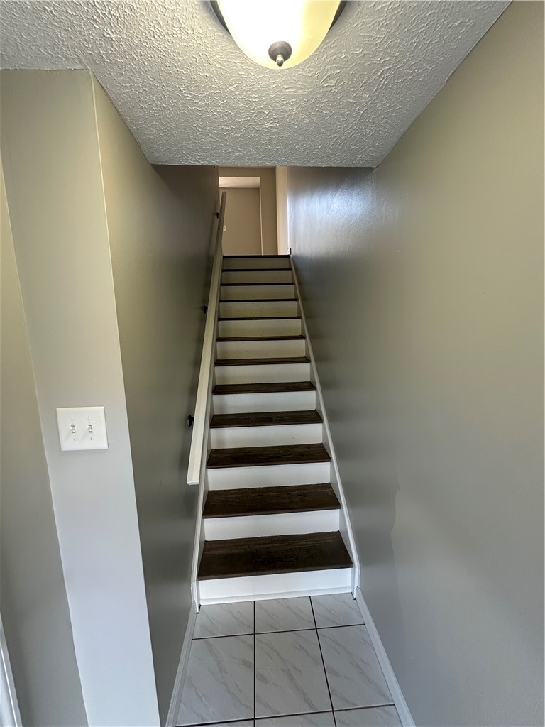 514 Timber Trl — photo 2