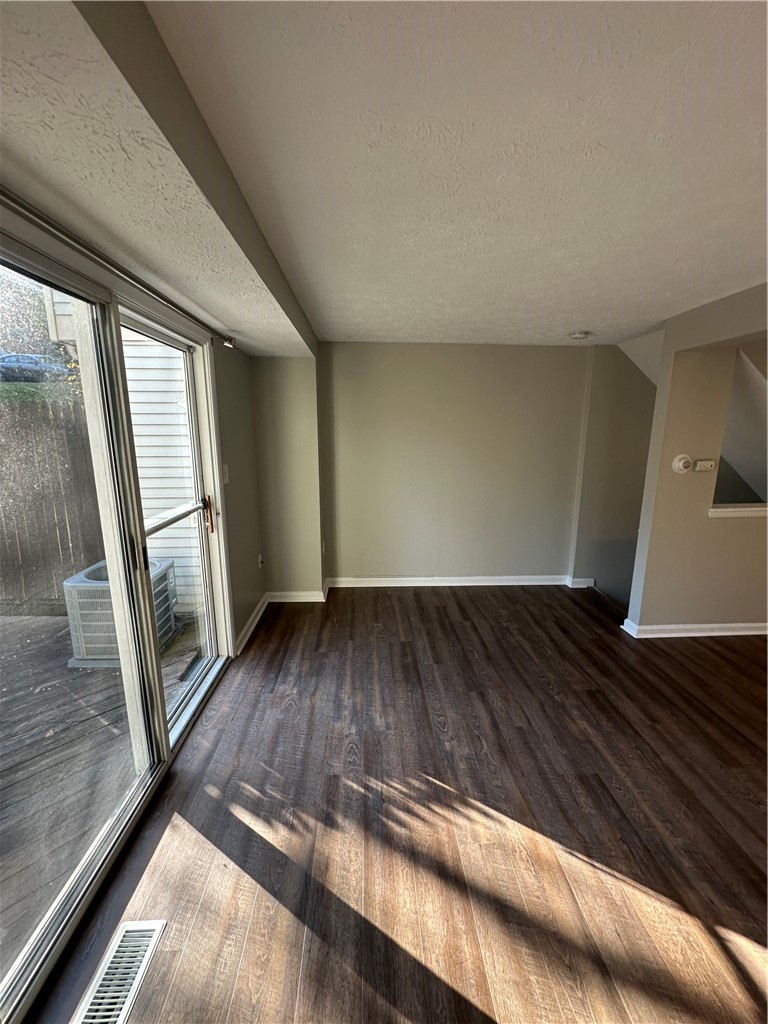514 Timber Trl — photo 6